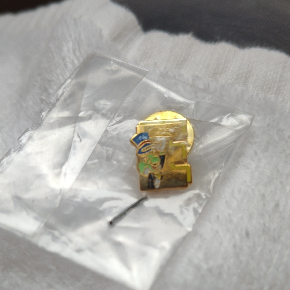 Disney Jiminy Cricket "E"Pin